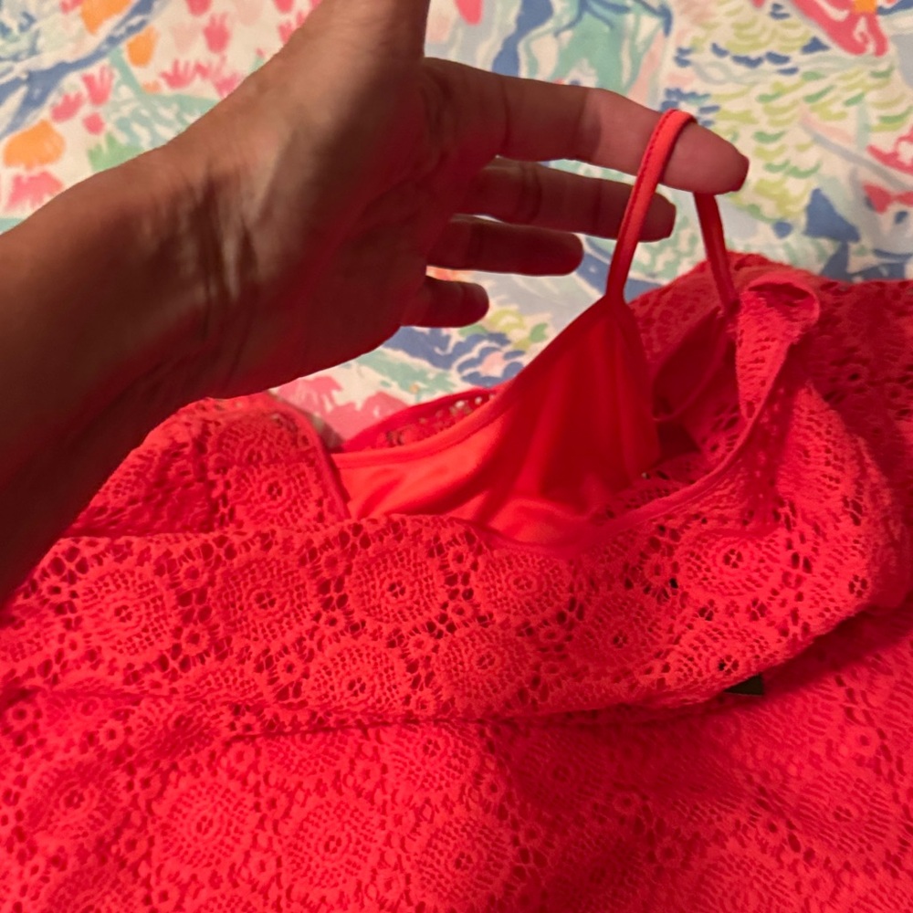 Lilly Pulitzer Coral Lace dress - Picture 3 of 5
